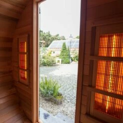 Garten Infrarotkabine Saunafass Lux -Baden Verkaufs-Shop Garten Infrarot Sauna Fass Optirelax Infrarotkabien fuer aussen 1280x1280